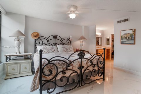 Condo in Boca Raton, Florida, 2 bedrooms  № 1310869 - photo 11