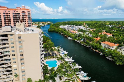 Condominio en venta en Coral Gables, Florida, 1 dormitorio, 84.54 m2 № 1145245 - foto 2