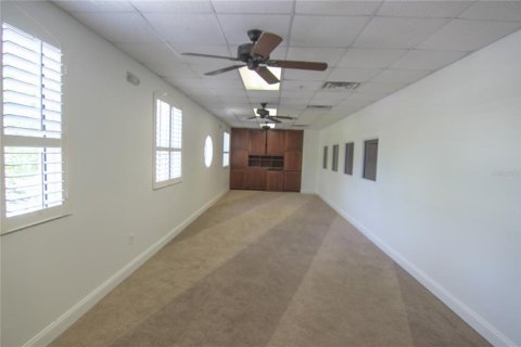 Propiedad comercial en venta en Orlando, Florida, 238.02 m2 № 1386549 - foto 13