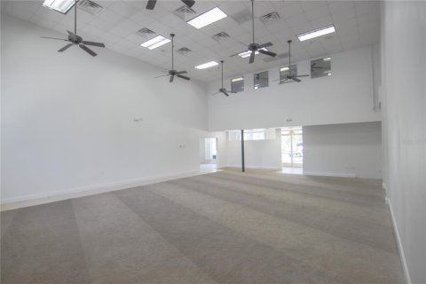 Propiedad comercial en venta en Orlando, Florida, 238.02 m2 № 1386549 - foto 7