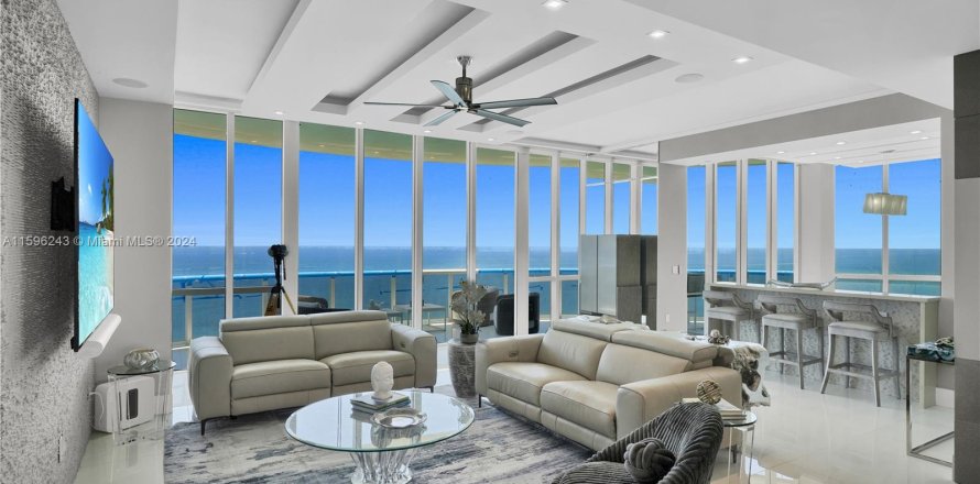 Condo in Sunny Isles Beach, Florida, 3 bedrooms  № 1189256