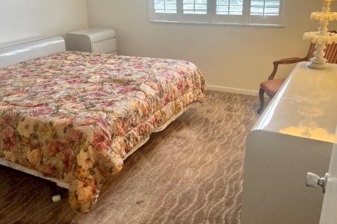 Condo in Coconut Creek, Florida, 2 bedrooms  № 1189257 - photo 10