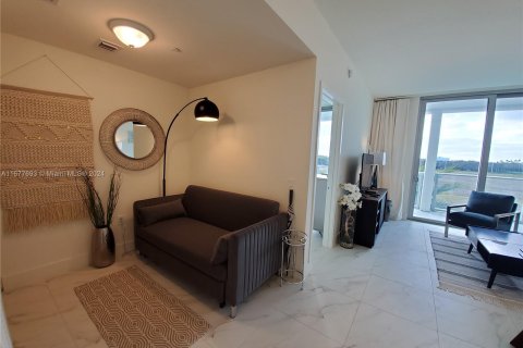 Condo in Sunrise, Florida, 1 bedroom  № 1404596 - photo 15