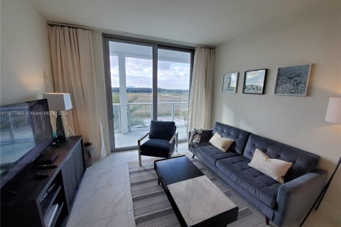 Condo in Sunrise, Florida, 1 bedroom  № 1404596 - photo 16