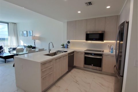 Condo in Sunrise, Florida, 1 bedroom  № 1404596 - photo 8