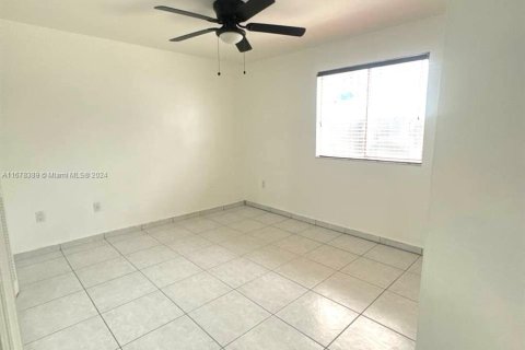 Copropriété à vendre à Miami, Floride: 2 chambres, 92.44 m2 № 1404595 - photo 5