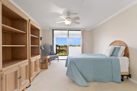 Condo in Vero Beach, Florida, 2 bedrooms  № 890343 - photo 14