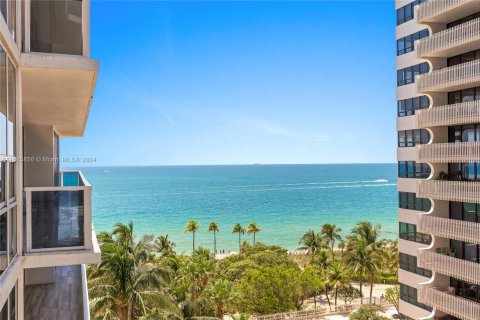 Condominio en venta en Bal Harbour, Florida, 4 dormitorios, 271.09 m2 № 1239089 - foto 2