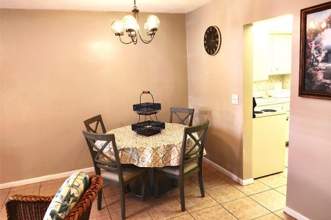 Condo in Pompano Beach, Florida, 1 bedroom  № 1119002 - photo 14