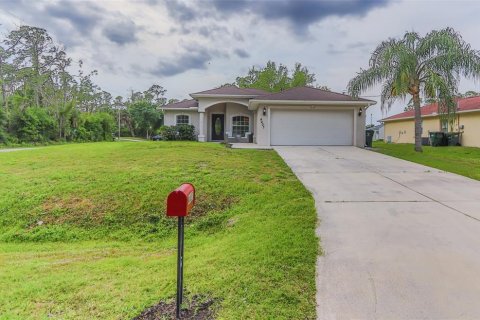 House in North Port, Florida 3 bedrooms, 136.1 sq.m. № 1283076 - photo 1