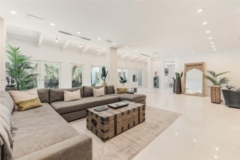 Villa ou maison à vendre à Coral Gables, Floride: 5 chambres, 563.82 m2 № 1185758 - photo 14