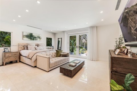 Villa ou maison à vendre à Coral Gables, Floride: 5 chambres, 563.82 m2 № 1185758 - photo 21