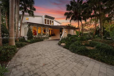 Villa ou maison à vendre à Coral Gables, Floride: 5 chambres, 563.82 m2 № 1185758 - photo 2