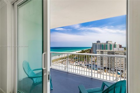 Copropriété à vendre à Miami Beach, Floride: 1 chambre, 91.04 m2 № 1184326 - photo 2