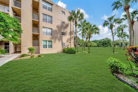 Condo in Davie, Florida, 2 bedrooms  № 1370532 - photo 2