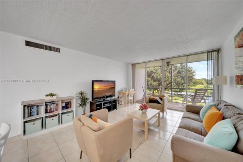 Condo in Davie, Florida, 2 bedrooms  № 1370532 - photo 7