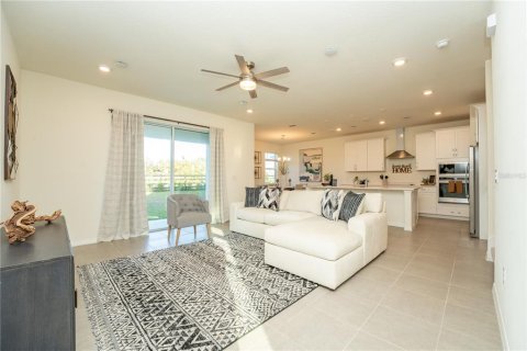 Casa en venta en Kissimmee, Florida, 4 dormitorios, 214.79 m2 № 1401841 - foto 17