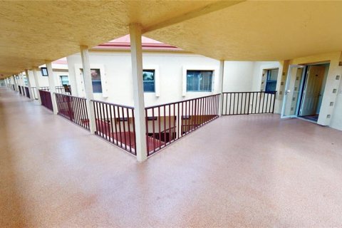 Condominio en venta en Punta Gorda, Florida, 3 dormitorios, 240.8 m2 № 256118 - foto 6