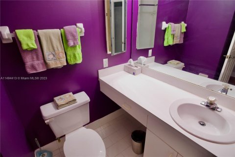 Condominio en venta en Doral, Florida, 2 dormitorios, 114.27 m2 № 873613 - foto 27