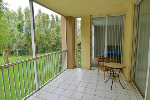 Condominio en venta en Doral, Florida, 2 dormitorios, 114.27 m2 № 873613 - foto 14
