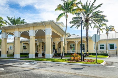 Villa ou maison à vendre à Homestead, Floride: 3 chambres № 841214 - photo 9