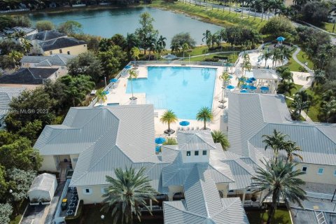 Villa ou maison à vendre à Homestead, Floride: 3 chambres № 841214 - photo 10