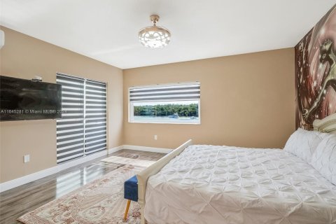 Townhouse in Sunny Isles Beach, Florida 4 bedrooms, 262.91 sq.m. № 1328292 - photo 20