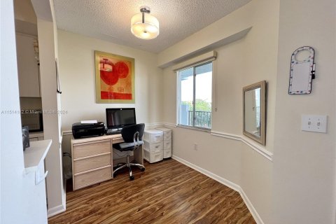 Condominio en venta en Pembroke Pines, Florida, 2 dormitorios, 105.63 m2 № 951431 - foto 15