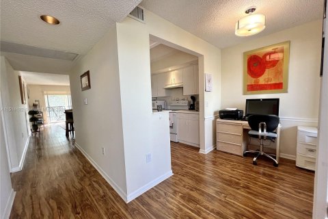 Condominio en venta en Pembroke Pines, Florida, 2 dormitorios, 105.63 m2 № 951431 - foto 16