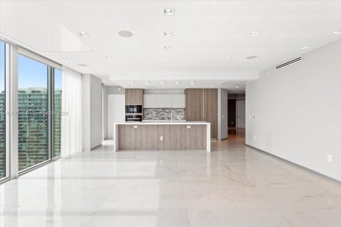 Condominio en venta en Miami, Florida, 3 dormitorios, 173.54 m2 № 942299 - foto 30