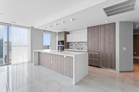 Condominio en venta en Miami, Florida, 3 dormitorios, 173.54 m2 № 942299 - foto 29