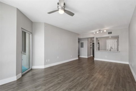 Condominio en venta en Orlando, Florida, 2 dormitorios, 110.27 m2 № 1190869 - foto 19
