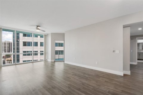 Condominio en venta en Orlando, Florida, 2 dormitorios, 110.27 m2 № 1190869 - foto 13