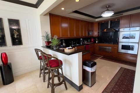 Condo in Aventura, Florida, 2 bedrooms  № 1309523 - photo 27