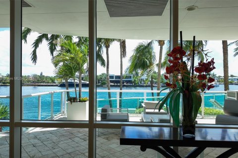 Condo in Aventura, Florida, 2 bedrooms  № 1309523 - photo 4