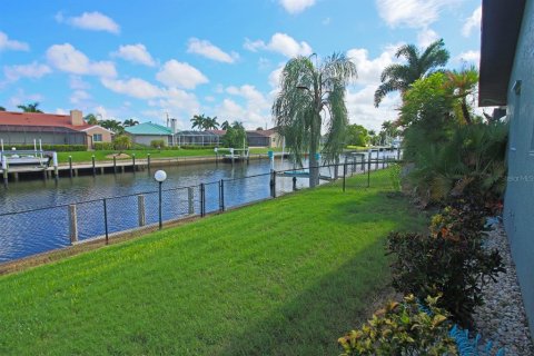 Casa en venta en Punta Gorda, Florida, 3 dormitorios, 205.22 m2 № 1356218 - foto 24