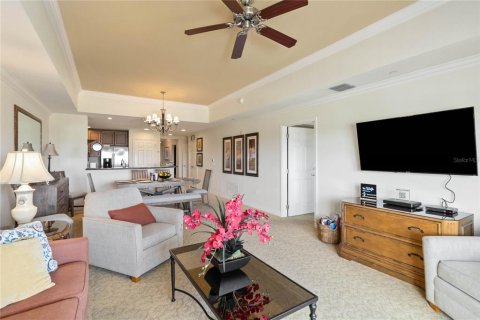 Condo in Four Corners, Florida, 3 bedrooms  № 1356257 - photo 8