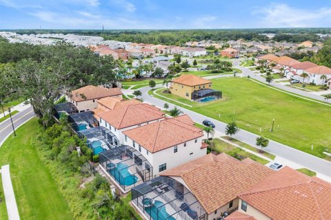 Villa ou maison à vendre à Kissimmee, Floride: 7 chambres, 331.2 m2 № 1276220 - photo 5