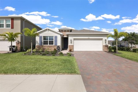 House in Port Charlotte, Florida 4 bedrooms, 188.96 sq.m. № 1336658 - photo 1