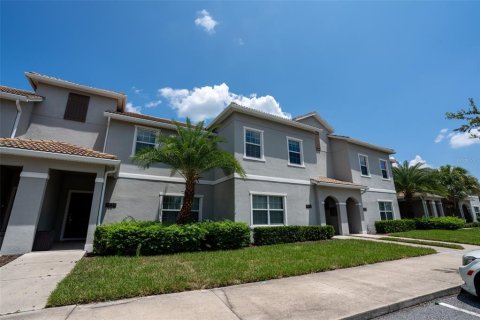 Townhouse in STOREY LAKE in Kissimmee, Florida 4 bedrooms, 177.81 sq.m. № 1336655 - photo 1