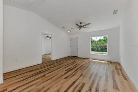 Villa ou maison à vendre à North Port, Floride: 2 chambres, 95.69 m2 № 1336691 - photo 7