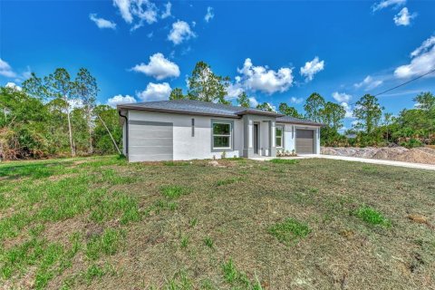 Villa ou maison à vendre à North Port, Floride: 2 chambres, 95.69 m2 № 1336691 - photo 2