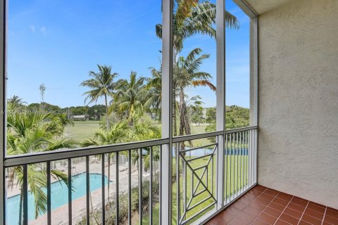 Condominio en venta en Pompano Beach, Florida, 2 dormitorios, 106.47 m2 № 1092580 - foto 20