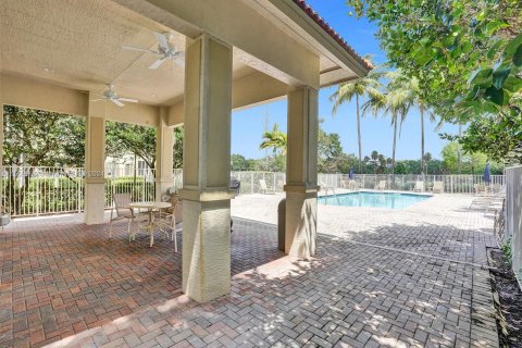 Condominio en venta en Pompano Beach, Florida, 2 dormitorios, 106.47 m2 № 1092580 - foto 23