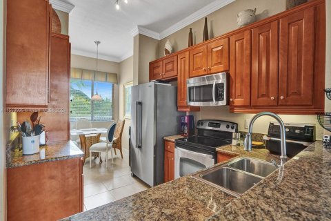 Condominio en venta en Pompano Beach, Florida, 2 dormitorios, 106.47 m2 № 1092580 - foto 7