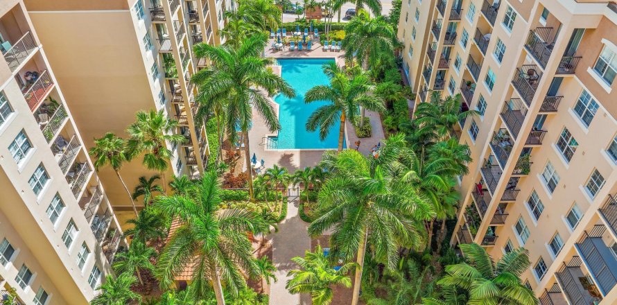 Condo in West Palm Beach, Florida, 1 bedroom  № 1207493