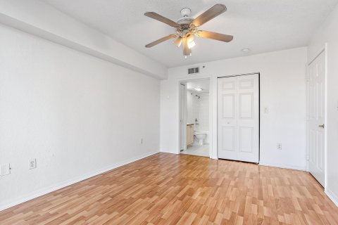 Condo in West Palm Beach, Florida, 1 bedroom  № 1207493 - photo 22