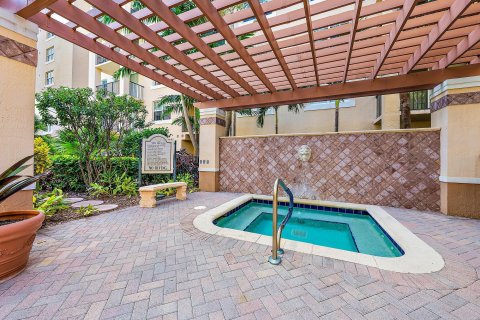 Condo in West Palm Beach, Florida, 1 bedroom  № 1207493 - photo 9