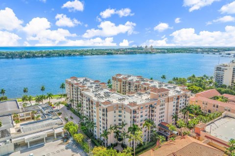 Condo in West Palm Beach, Florida, 1 bedroom  № 1207493 - photo 29