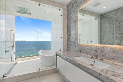 Copropriété à vendre à Sunny Isles Beach, Floride: 4 chambres, 356.74 m2 № 1358740 - photo 18